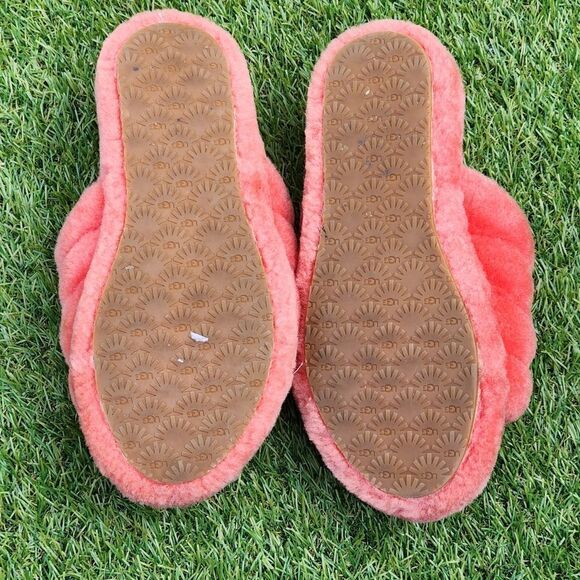 UGG FLUFF YEAH - Women's Sliper - SIZE 7.5 - Picture 7 of 8